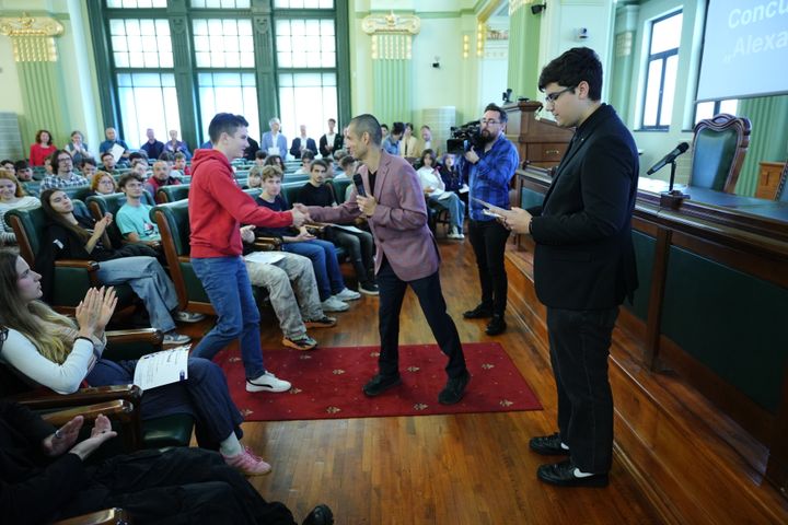 Premierea „Poli – Un Pas spre Viitorul Tău”