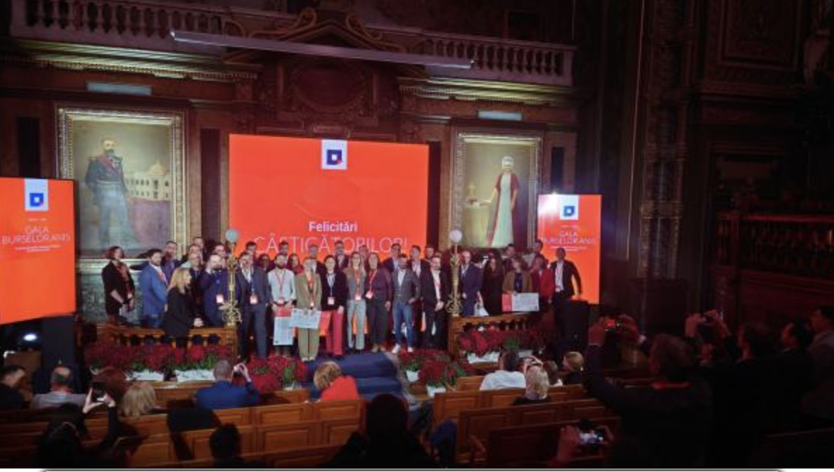 Tinere cadre didactice ale Universității Politehnica Timișoara, premiate la Gala Burselor ANIS 2025 – o nouă confirmare a tradiției inovării în educație