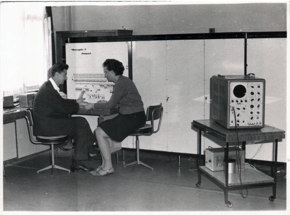 „Trei rădăcini” și o poveste a unei familii care începe și se reîntoarce la MECIPT