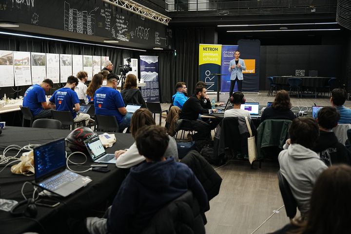 Tineri hackeri etici din întreaga lume s-au întrecut la Timișoara, în competiția internațională CTF@AC, organizată de Universitatea Politehnica Timișoara