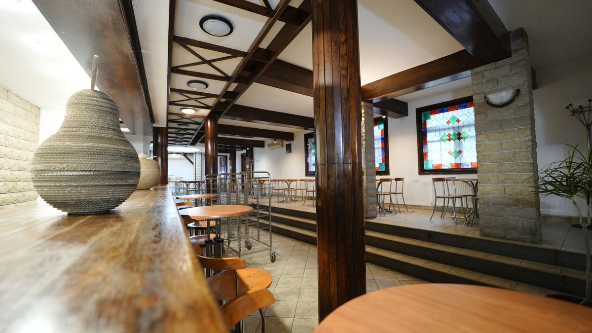 Unde mănânci sau bei o cafea în campus